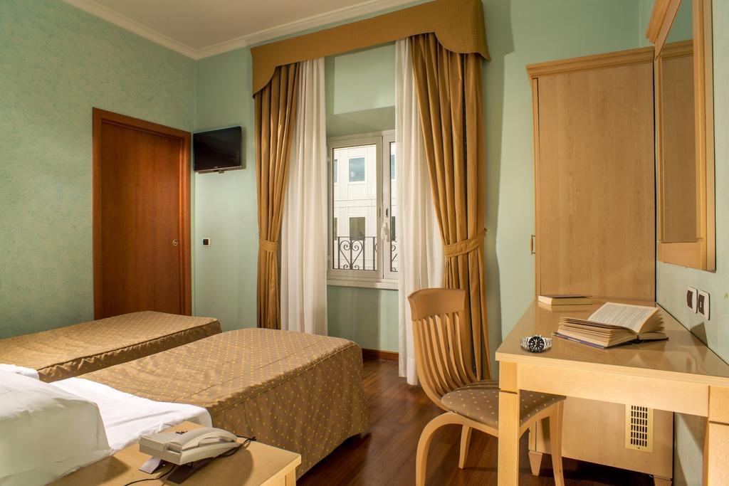 Hotel Piemonte Roma Esterno foto