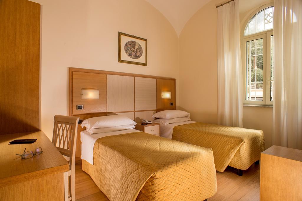 Hotel Piemonte Roma Esterno foto