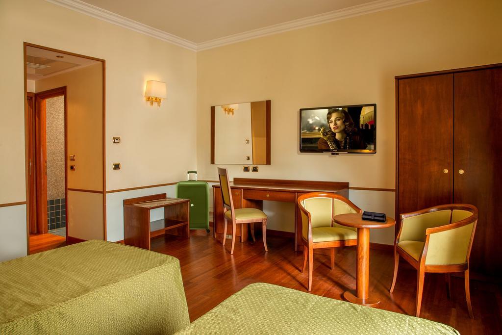 Hotel Piemonte Roma Esterno foto